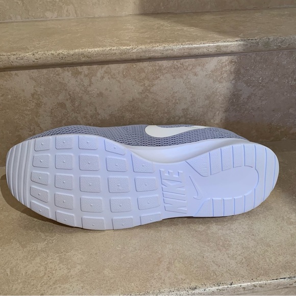 NIKE! NWOT. Grey/White Sneakers/Trainers. Model: AQ3555-003. Size 13. Br… - Picture 7 of 12